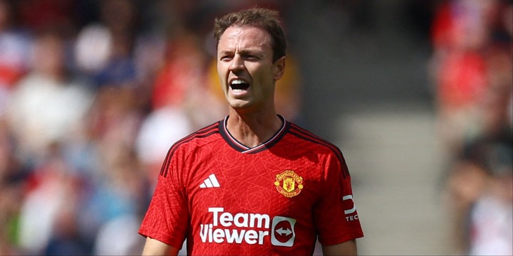 Manchester United's Jonny Evans