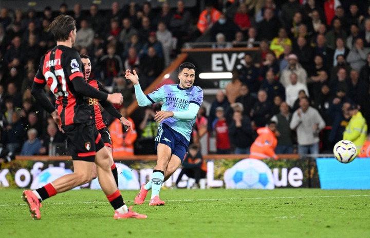 Gabriel Martinelli of Arsenal shoots during the Premier League match between AFC Bournemouth and Arsenal FC at Vitality Stadium on October 19, 2024...