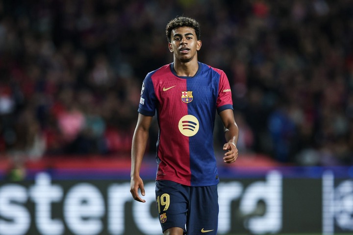 Lamine Yamal of FC Barcelona during the UEFA Champions League 2024/25 League Phase MD3 match between FC Barcelona and FC Bayern München at Estadi O...