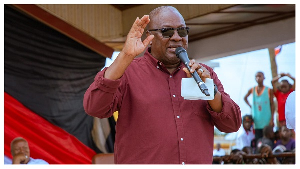 NDC Flagbearer John Mahama has accused the NPP of collapsing the economy