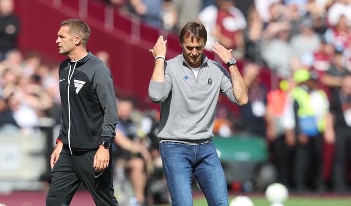 Frustration for West Ham United manager Julen Lopetegui during the Premier League match between West Ham United FC and Chelsea FC at London Stadium...