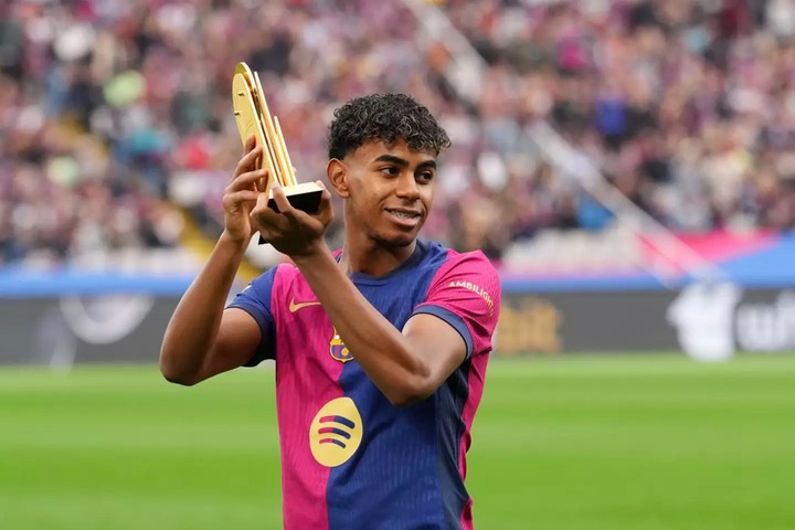 17-year-old Lamine Yamal has continued to impress for Barcelona this season. (Image: Getty)