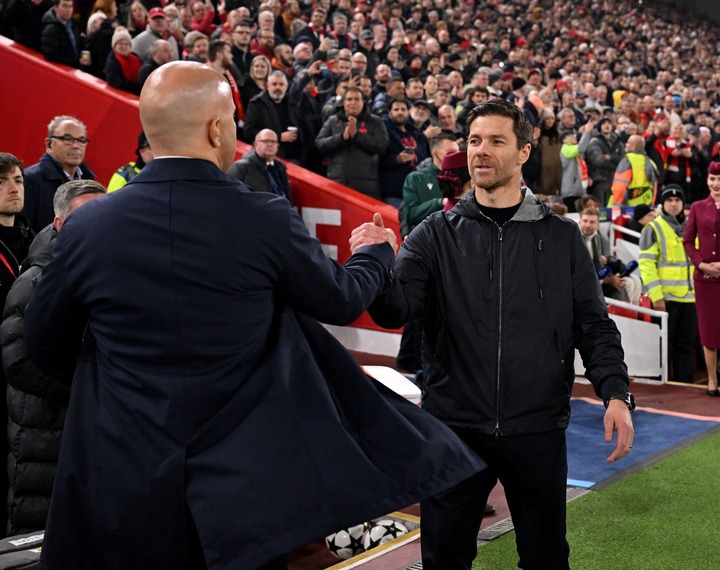 (THE SUN OUT, THE SUN ON SUNDAY OUT) Arne Slot head coach of Liverpool shaking hand with Xabi Alonso manager of Bayer 04 Leverkusen before the UEFA...