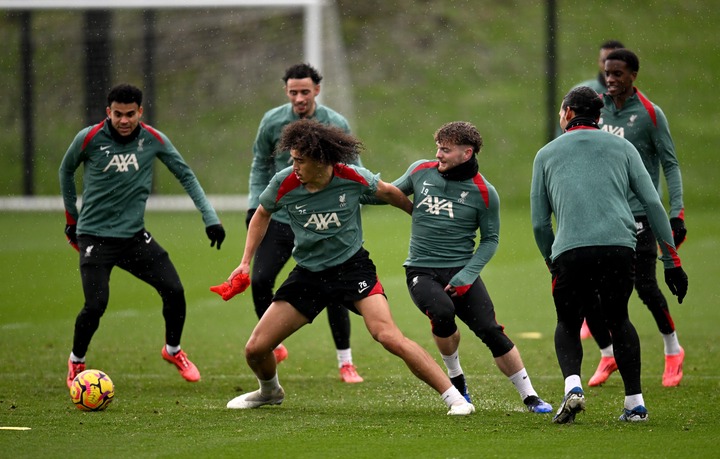 (THE SUN OUT, THE SUN ON SUNDAY OUT) Jayden Danns and Harvey Elliott of Liverpool during a training session at AXA Training Centre on November 22, ...