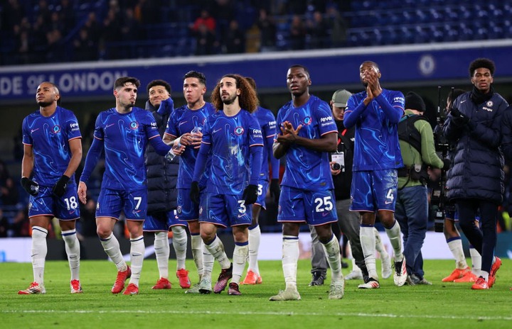 Chelsea players celebrate victory following the Premier League match between Chelsea FC and West Ham United FC at Stamford Bridge on February 03, 2...