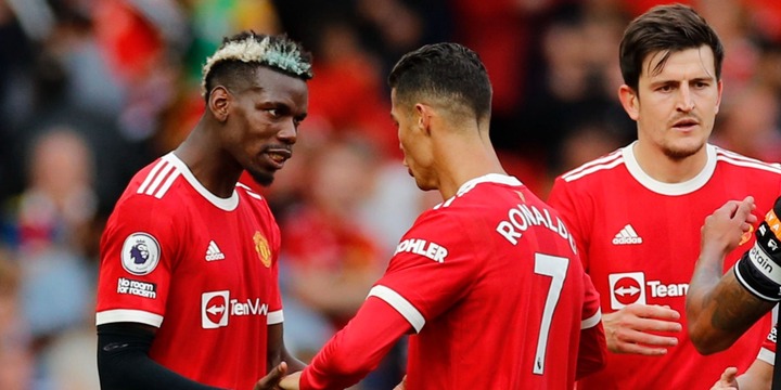 Paul-Pogba-Cristiano-Ronaldo-Manchester-United-3