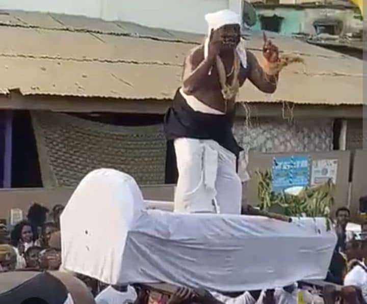 Paramount Chief Of Edena Traditional Council Nana Kodwo Kondua VI Dances In A Palanquin