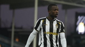 Sporting Charleroi midfielder Raymond Anokye Asante