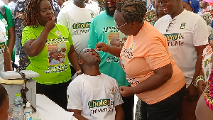 The gesture took place during the launch of a targeted cholera vaccination campaign in Accra