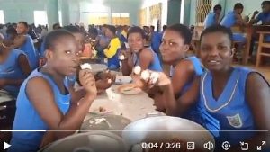 The students praising the government for the quality of food they have been receiving