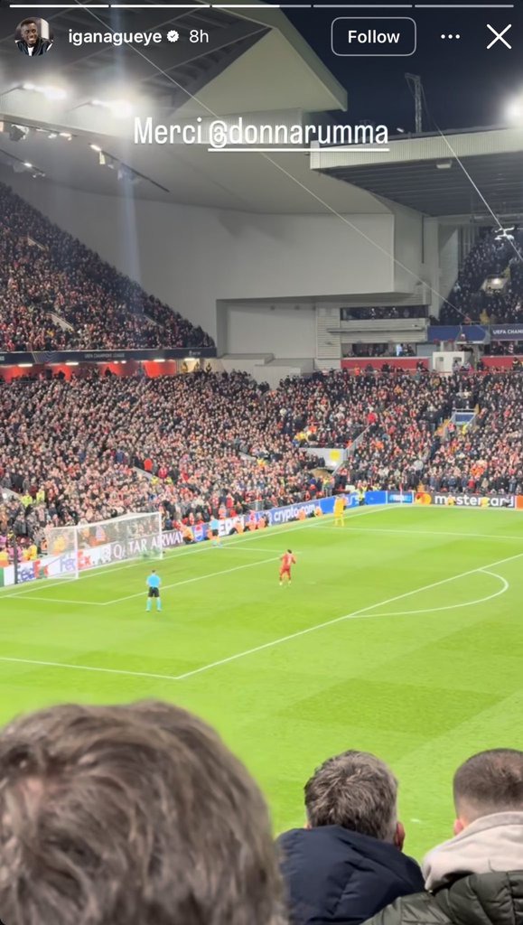 Everton's Idrissa Gana Gueye celebrates Liverpool's loss to PSG. Credit: @iganagueye Instagram