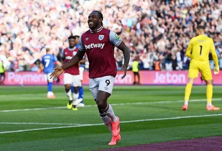 Michail Antonio celebrating a goal for West Ham