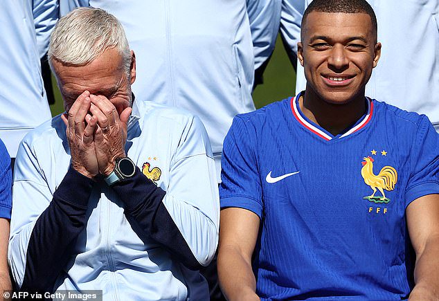 Mbappe returns to Didier Deschamps' squad following his absence in two international breaks